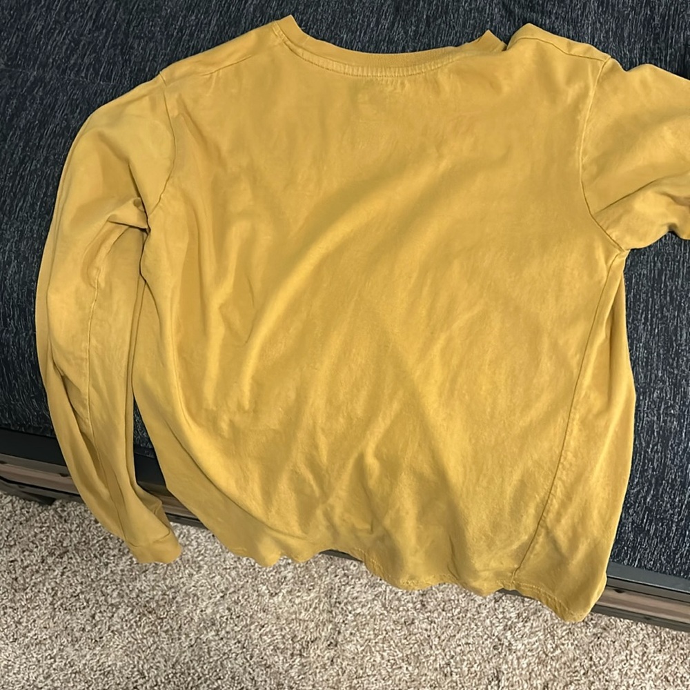 men’s shirt